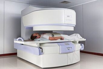 MRI fir d'Diagnostik vun der Brust Osteochondrose
